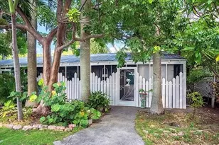 562 Lazy Ln, Key Largo, FL 33037 - Photo 1