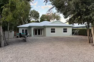 42 Transylvania Ave, Key Largo, FL 33037 - Photo 1