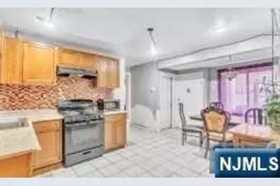 452 Minton Place, Orange, NJ 07050 - Photo 10