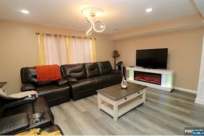 580 3rd Street, Newark, NJ 07107 - Photo 4