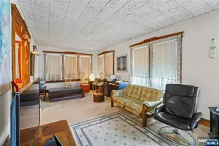 25 Ralph St, Bergenfield, NJ 07621 - Photo 4