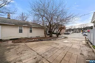 17 Garden Pl, Edgewater, NJ 07020 - Photo 14