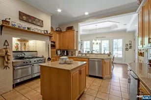 167 Maple St, Englewood, NJ 07631 - Photo 16