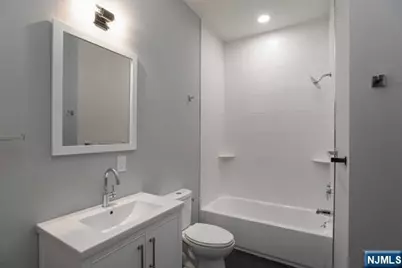 4 Van Houten Avenue, Jersey City, NJ 07305 - Photo 20