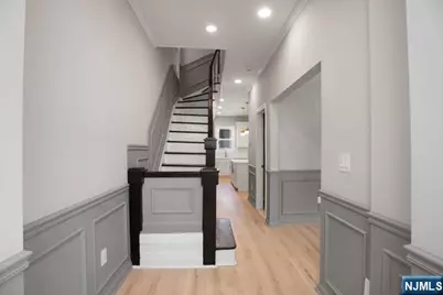 4 Van Houten Avenue, Jersey City, NJ 07305 - Photo 4