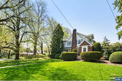 746 Queen Anne Road, Teaneck Township, NJ 07666 - Photo 2