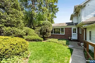 746 Queen Anne Rd, Teaneck Township, NJ 07666 - Photo 20