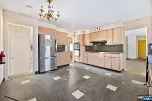 20 Hidden Glen Rd, Upper Saddle River, NJ 07458 - Photo 2