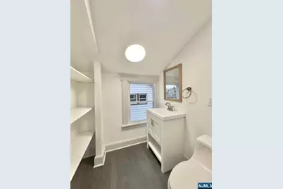 14 Roosevelt Avenue, East Orange, NJ 07017 - Photo 10