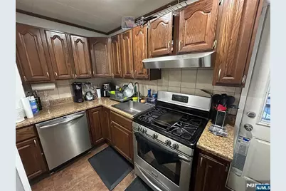 420 Dewitt Avenue, Belleville, NJ 07109 - Photo 10