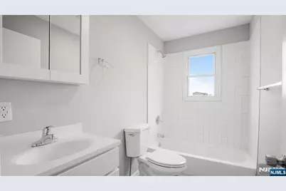 605 Madison, Paterson, NJ 07514 - Photo 30