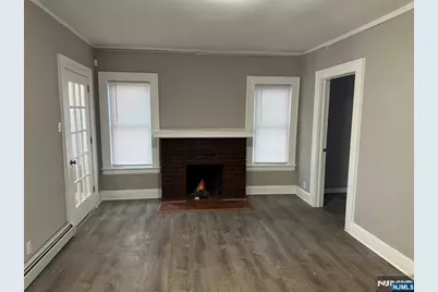 1041 Hunterdon Street, Newark, NJ 07112 - Photo 2
