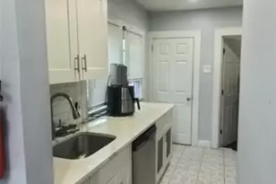 179 Hollywood Ave, Irvington, NJ 07111 - Photo 2