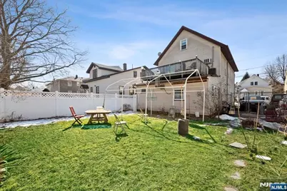 77 Maple Avenue, Wallington, NJ 07057 - Photo 2