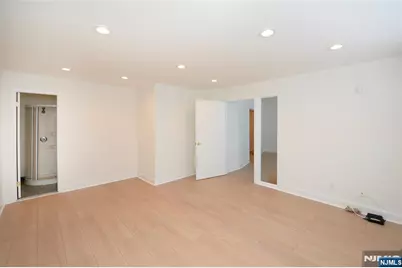 235 Prospect Avenue 2 / Le #2 / LE, Hackensack, NJ 07601 - Photo 8