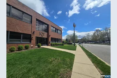 228 Rivervale Road, River Vale Township, NJ 07675 - Photo 2