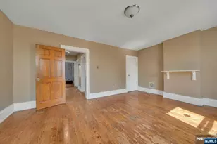 589 Martin Luther Kng Jr Blvd, Newark, NJ 07102 - Photo 18