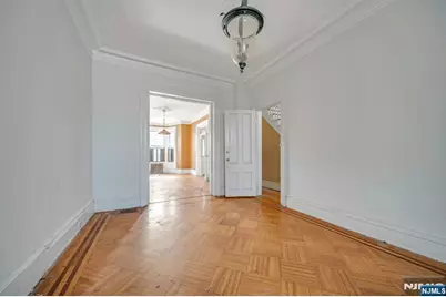 589 Martin Luther Kng Jr Boulevard, Newark, NJ 07102 - Photo 6