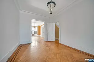 589 Martin Luther Kng Jr Blvd, Newark, NJ 07102 - Photo 6