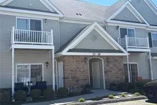19 Dogwood Ln U9F, Wanaque, NJ 07420 - Photo 1