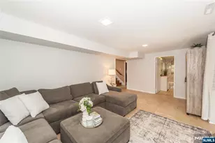 131 Horseneck Rd, Fairfield, NJ 07004 - Photo 14