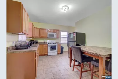 567 McChesney Street, Orange, NJ 07050 - Photo 10