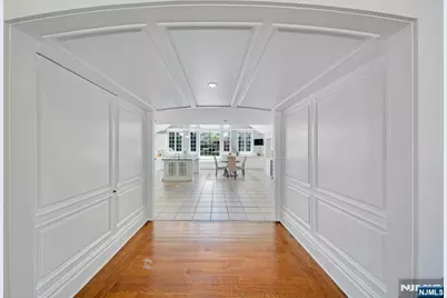 21 Birchwood, Old Tappan, NJ 07675 - Photo 10