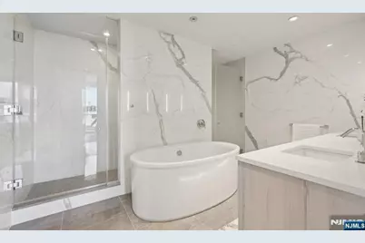 800 Ave At Port Imperial Boulevard 305 #305, Weehawken, NJ 07086 - Photo 14