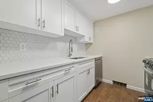 234 Columbia Ave 19, Fort Lee, NJ 07024 - Photo 10