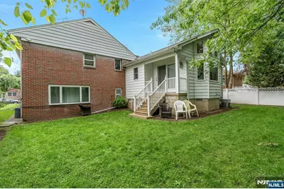 526 Rutland Avenue, Teaneck Township, NJ 07666 - Photo 22