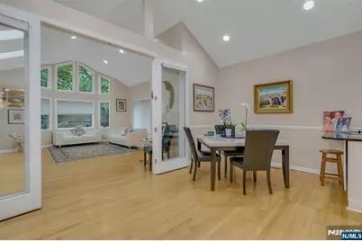 526 Rutland Avenue, Teaneck Township, NJ 07666 - Photo 8