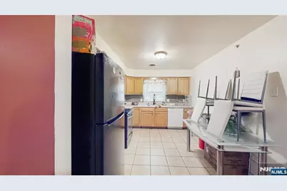 129-131 Seymour Avenue, Newark, NJ 07108 - Photo 16