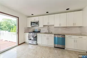 36 Bellows Ln, Montville Township, NJ 07082 - Photo 10