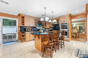 162 Split Rock Rd, Paramus, NJ 07652 - Photo 8