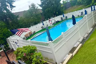 20 Maple Street 20, Teaneck Township, NJ 07666 - Photo 4