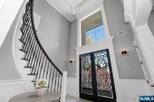 12 Cortland Pl, Cliffside Park, NJ 07010 - Photo 2