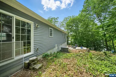40 Upper Greenwood Lake Road, West Milford, NJ 07421 - Photo 20