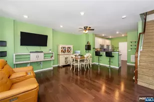 129 Eisenhower Ln 2109, Wood Ridge, NJ 07075 - Photo 4