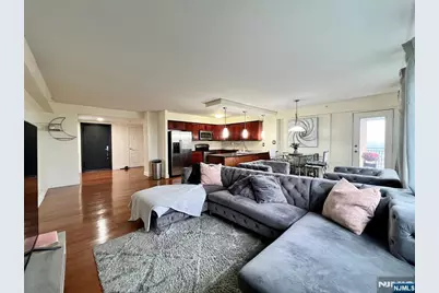 60 Parkway Drive 14D #14D, East Orange, NJ 07017 - Photo 4