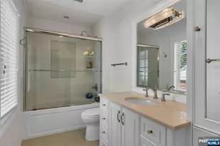 591 Warwick Ave, Teaneck Township, NJ 07666 - Photo 32