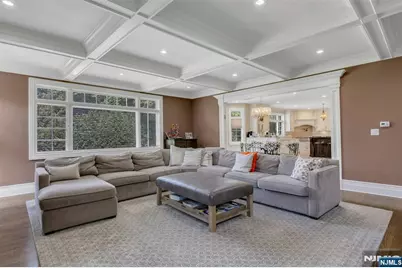 591 Warwick Avenue, Teaneck Township, NJ 07666 - Photo 16