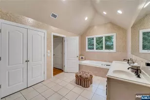 136 Tappan Rd, Norwood, NJ 07648 - Photo 30