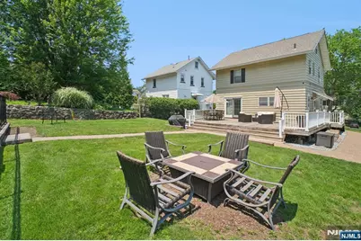 122 Westover Avenue, West Caldwell, NJ 07006 - Photo 18