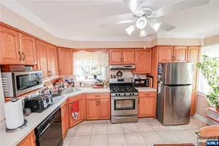 136 Martin Ave, Clifton, NJ 07012 - Photo 8