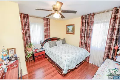 136 Martin Avenue, Clifton, NJ 07012 - Photo 14