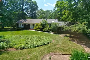 7 Anona Dr, Upper Saddle River, NJ 07458 - Photo 2