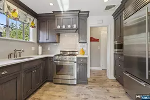 183 Sheridan Ave, Ho Ho Kus, NJ 07423 - Photo 10