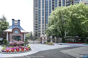 900 Palisade Ave 2104, Fort Lee, NJ 07024 - Photo 34