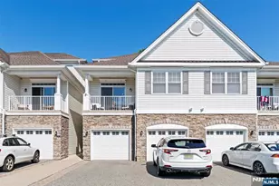 6 Elston Ct, Wanaque, NJ 07420 - Photo 2