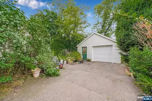 53 Fairfield Rd, Fairfield, NJ 07004 - Photo 4